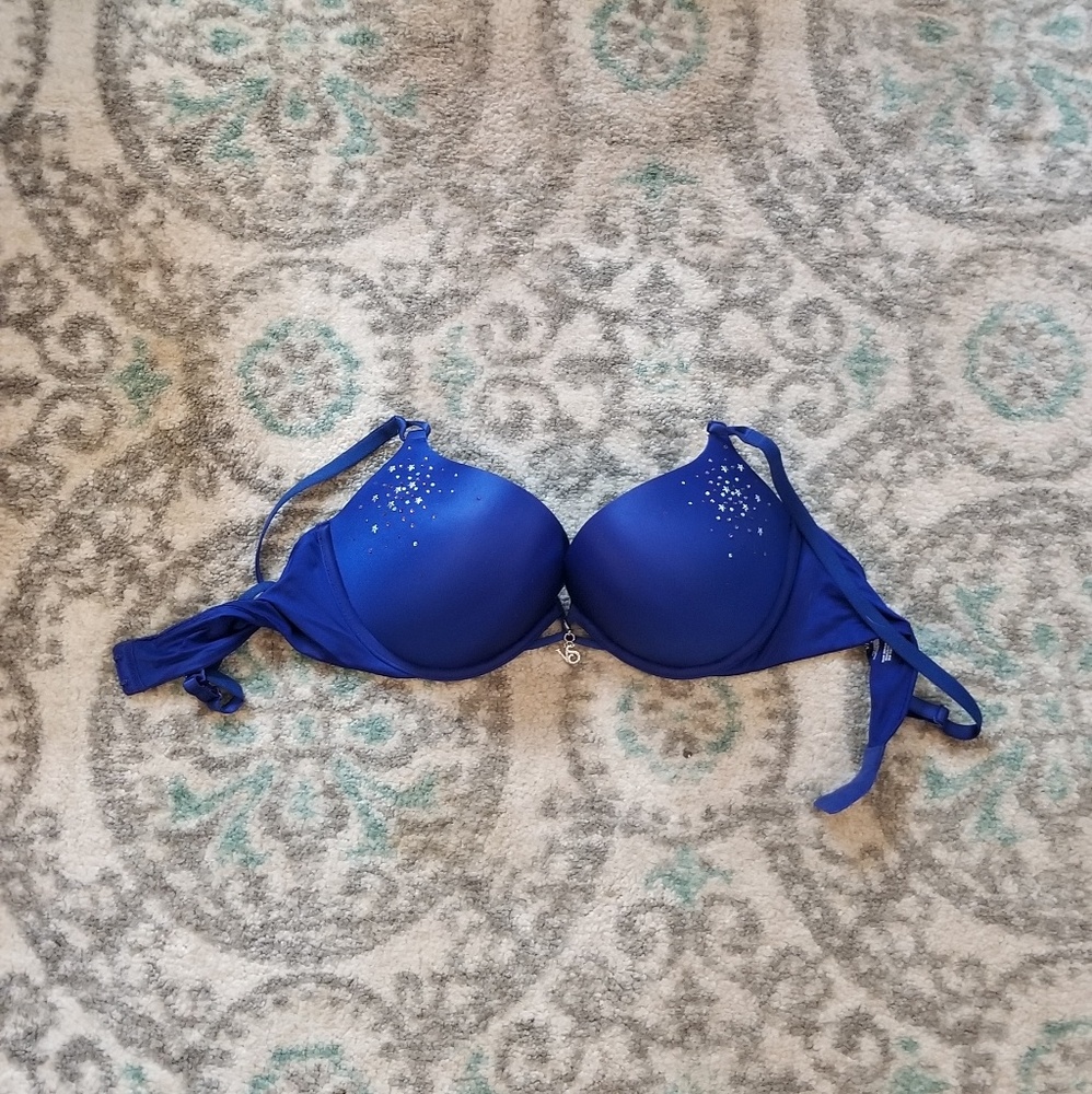 Victorias Secret 36c miraculous plunge bra